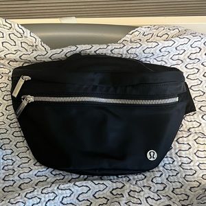 City Adventurer Belt Bag